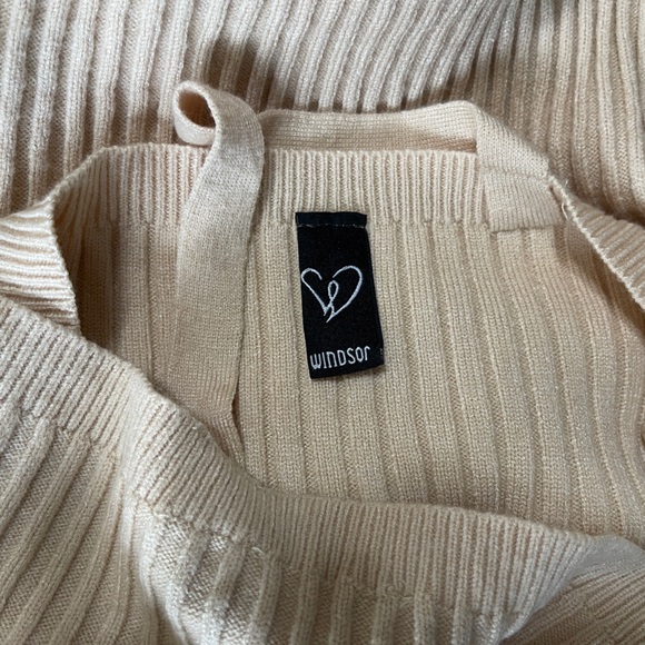 Windsor Women Sz L Doll It Up Open Back Ribbed Sweater Ivory NWT Surplice Neck - Picture 4 of 5